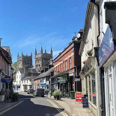 Deer Lodge Wimborne Minster Exteriör bild